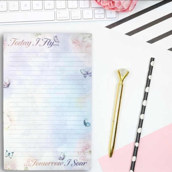 🦋Butterfly Notepad🦋 - Picture 3 of 3